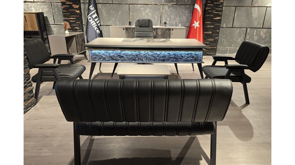 Granit lüks yönetici masa takımı, LED aydınlatmalı kristal dokulu ön paneli ve granit desenli tablası ile modern ofis ortamında Lazer bekleme grubu ile sergileniyor.